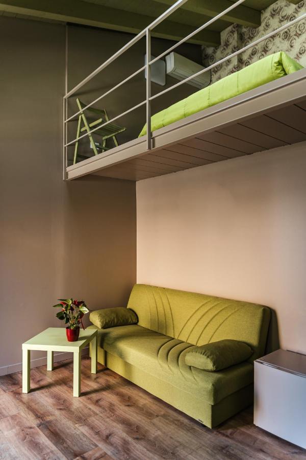 Antico Borgo B&B Con Spa - Adults Only Manerba del Garda Eksteriør bilde